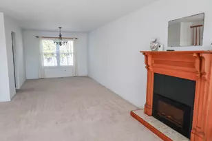 1210 Downing Dr, Hoffman Estates, IL 60192 - Photo 12