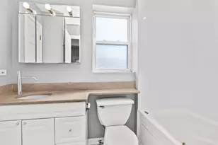 845 W Belle Plaine Ave, Chicago, IL 60613 - Photo 12