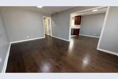 5843 N Cicero Avenue #1, Chicago, IL 60646 - Photo 4