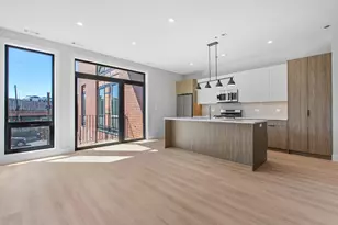 3953 W Dakin St, Chicago, IL 60618 - Photo 2