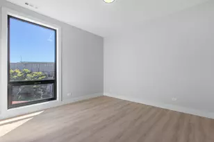 3953 W Dakin St, Chicago, IL 60618 - Photo 12