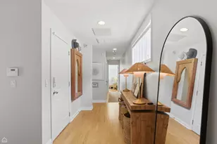 923 W Altgeld St, Chicago, IL 60614 - Photo 8