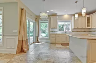 24 Plymouth Ct, Lincolnshire, IL 60069 - Photo 6