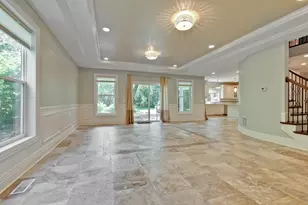 24 Plymouth Ct, Lincolnshire, IL 60069 - Photo 4