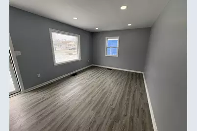 172 N Jackson Avenue, Bradley, IL 60915 - Photo 6