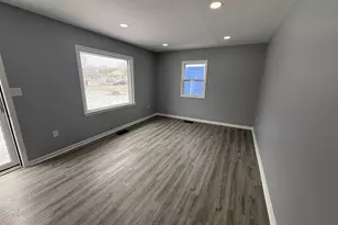 172 N Jackson Ave, Bradley, IL 60915 - Photo 6