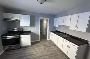 172 N Jackson Ave, Bradley, IL 60915 - Photo 8