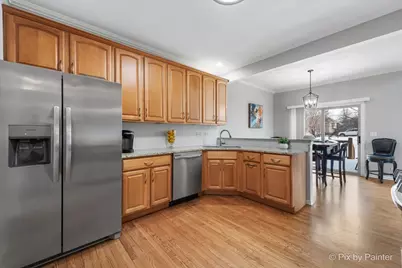 700 Juniper Lane, Lake in the Hills, IL 60156 - Photo 6