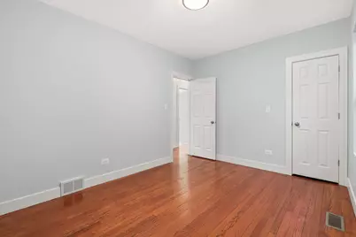 8411 S Dante Avenue, Chicago, IL 60619 - Photo 16