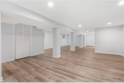 8411 S Dante Avenue, Chicago, IL 60619 - Photo 20