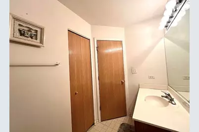 752 S Parkside Drive, Round Lake, IL 60073 - Photo 26