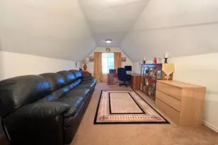 752 S Parkside Dr, Round Lake, IL 60073 - Photo 30