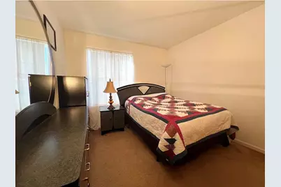 752 S Parkside Drive, Round Lake, IL 60073 - Photo 28