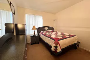 752 S Parkside Dr, Round Lake, IL 60073 - Photo 28