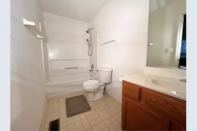 752 S Parkside Drive, Round Lake, IL 60073 - Photo 22