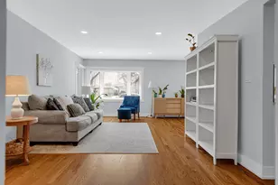 7306 Dorothy Ln, Tinley Park, IL 60477 - Photo 4