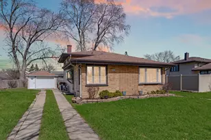 7306 Dorothy Ln, Tinley Park, IL 60477 - Photo 2