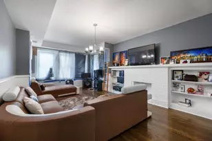 8222 S Maryland Ave, Chicago, IL 60619 - Photo 12