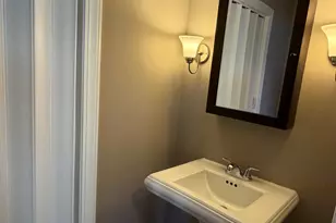 7594 Sarson Way, Hanover Park, IL 60133 - Photo 18