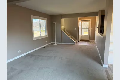 7594 Sarson Way, Hanover Park, IL 60133 - Photo 4