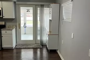 302 Freehauf St, Lemont, IL 60439 - Photo 4