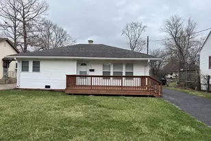 302 Freehauf St, Lemont, IL 60439 - Photo 1