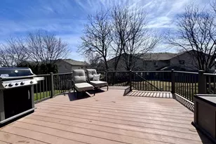 2723 Arrowhead Dr, Bloomington, IL 61704 - Photo 16