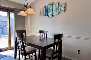 2723 Arrowhead Dr, Bloomington, IL 61704 - Photo 14