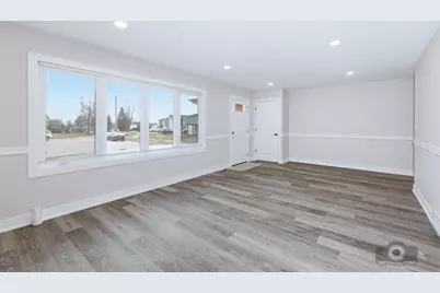 1033 Barrow Court, University Park, IL 60484 - Photo 4