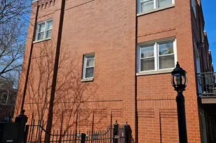 2835 N Wolcott Ave, Chicago, IL 60657 - Photo 2