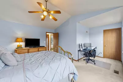 1337 Regent Drive, Mundelein, IL 60060 - Photo 6