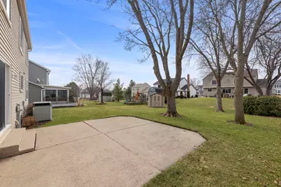 1337 Regent Drive, Mundelein, IL 60060 - Photo 10