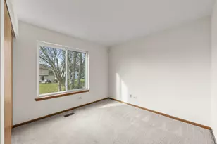 1337 Regent Dr, Mundelein, IL 60060 - Photo 14