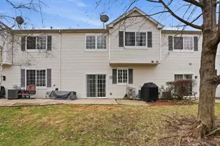 2417 Brush Hill Cir, Joliet, IL 60432 - Photo 20