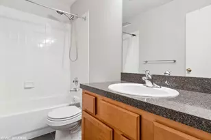 1601 Fairway Dr, Lisle, IL 60532 - Photo 12