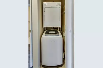 345 N La Salle Drive #902, Chicago, IL 60654 - Photo 12