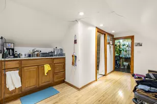 3011 N Kimball Ave, Chicago, IL 60618 - Photo 8