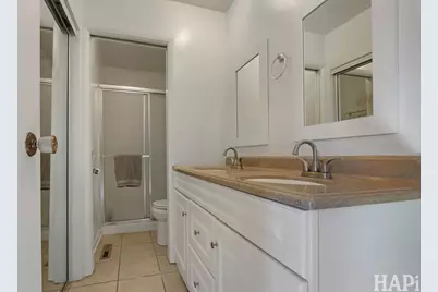 810 N Oakwood Drive, McHenry, IL 60050 - Photo 10