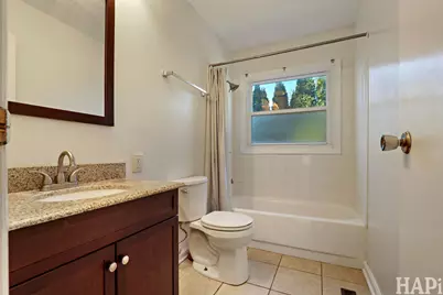 810 N Oakwood Drive, McHenry, IL 60050 - Photo 12