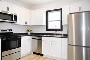 708 W 12th St, Sterling, IL 61081 - Photo 6