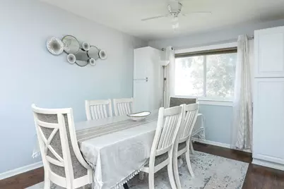 812 W Appletree Lane, Bartlett, IL 60103 - Photo 4