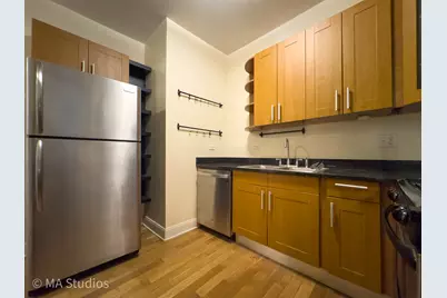 1647 W Sherwin Avenue #1, Chicago, IL 60626 - Photo 12