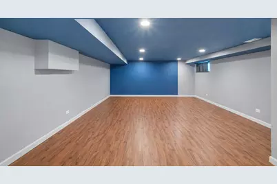 9829 S 51st Avenue, Oak Lawn, IL 60453 - Photo 14