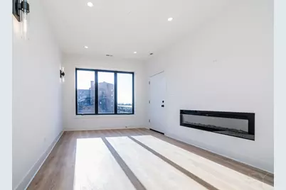 1548 S Sawyer Street, Chicago, IL 60623 - Photo 2