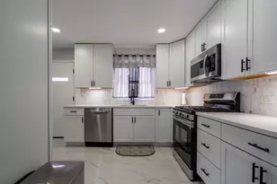 4624 177th St, Country Club Hills, IL 60478 - Photo 4