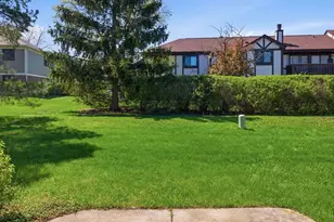 718 Clearwater Ct, Wheeling, IL 60090 - Photo 22