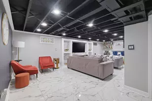 9728 S Tripp Ave, Oak Lawn, IL 60453 - Photo 30