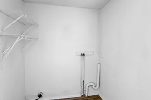 1415 S Walnut Ave, Freeport, IL 61032 - Photo 10