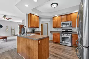 16345 Deer Run Dr, Lockport, IL 60441 - Photo 6