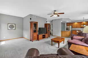 16345 Deer Run Dr, Lockport, IL 60441 - Photo 10